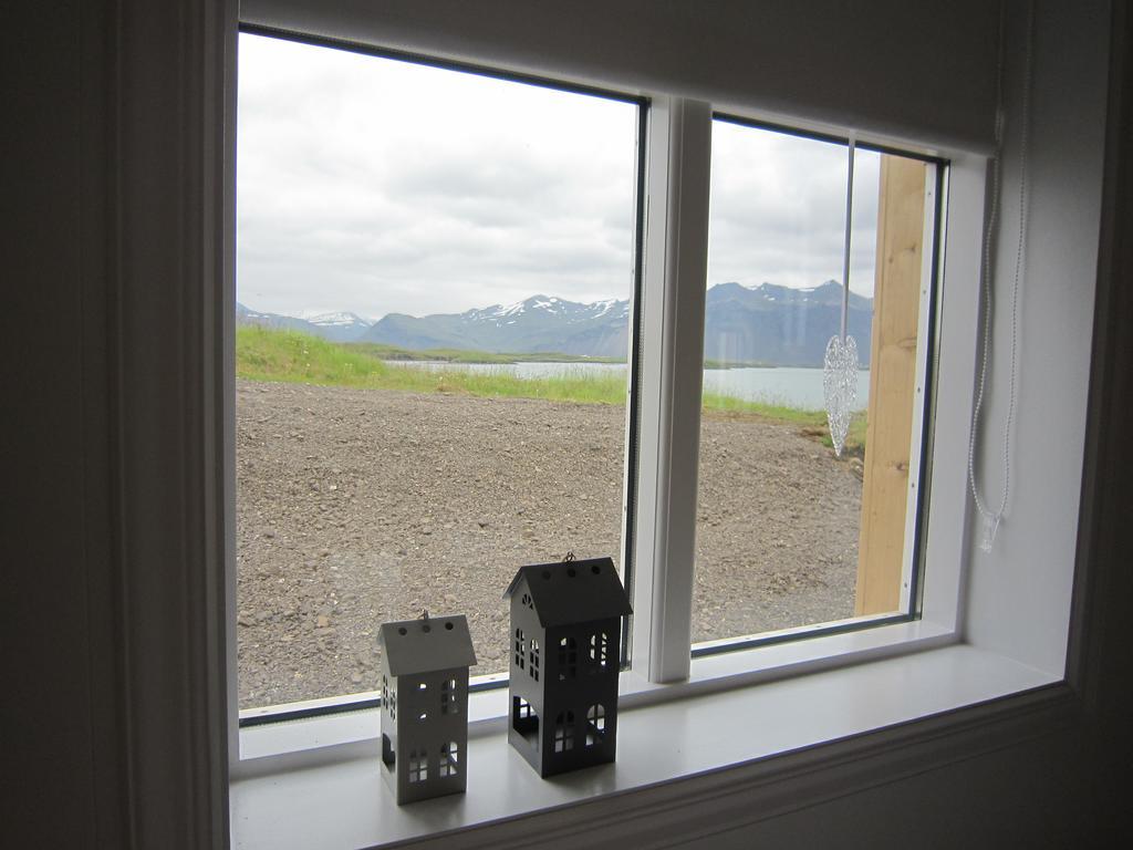 Apartment By The Sea Hofn Room photo